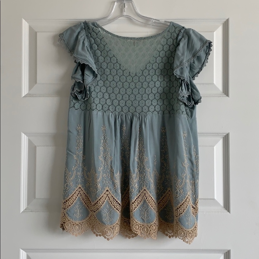 Embroidered Top - Picture 2 of 4